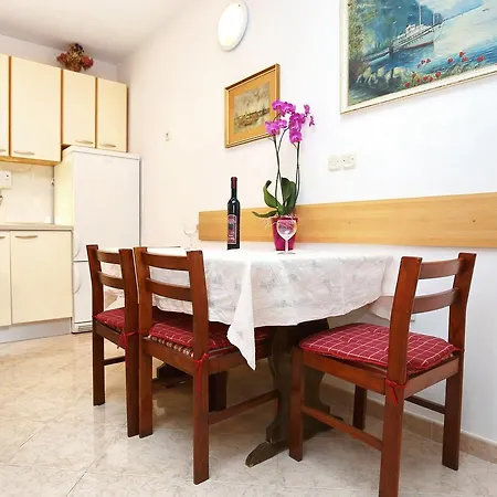 Pisak 2743a * Gornji Dolac